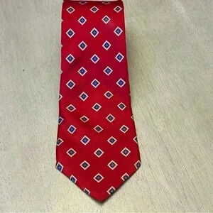 Burberry’s Silk Men’s Necktie